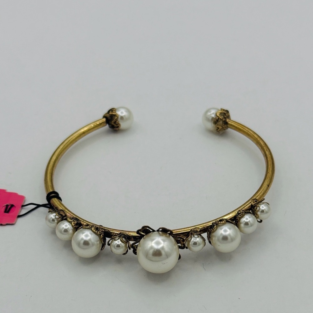 Betsey Johnson Gold Bracelet with Pearls